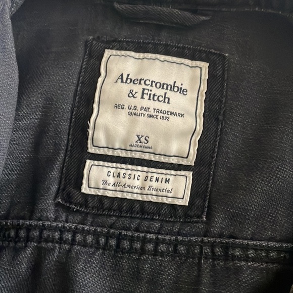 A&F Black Denim Jacket - Picture 3 of 7